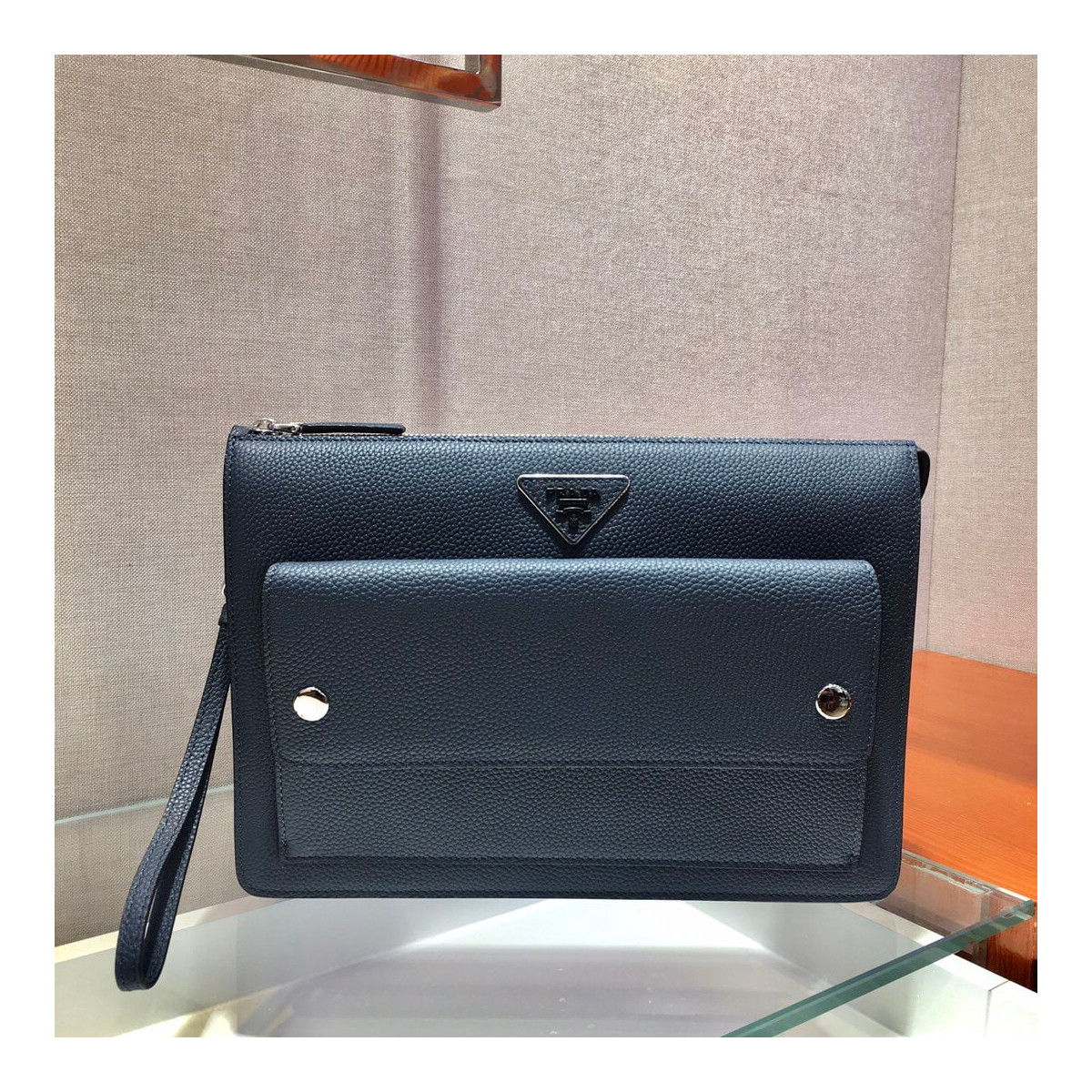 Prada Leather Clutch 2VF018