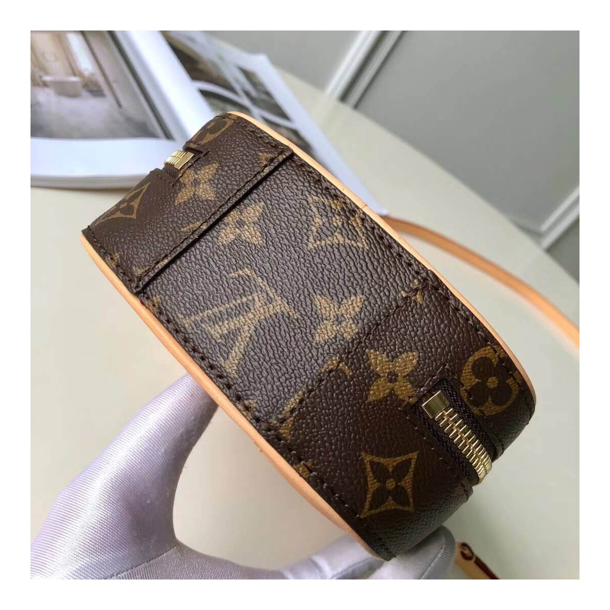 Louis Vuitton Mini Luggage Vertical M68623