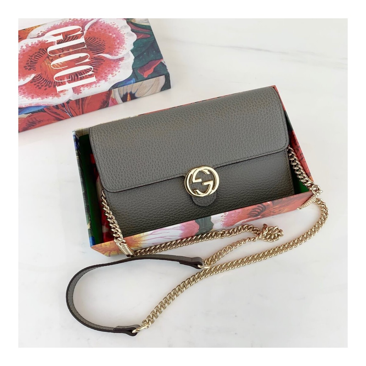 Gucci Leather Interlocking GG Crossbody Bag 510314