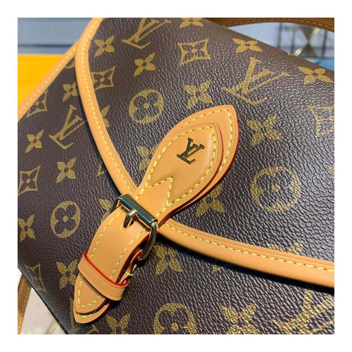 Louis Vuitton Monogram Canvas Ivy M44918