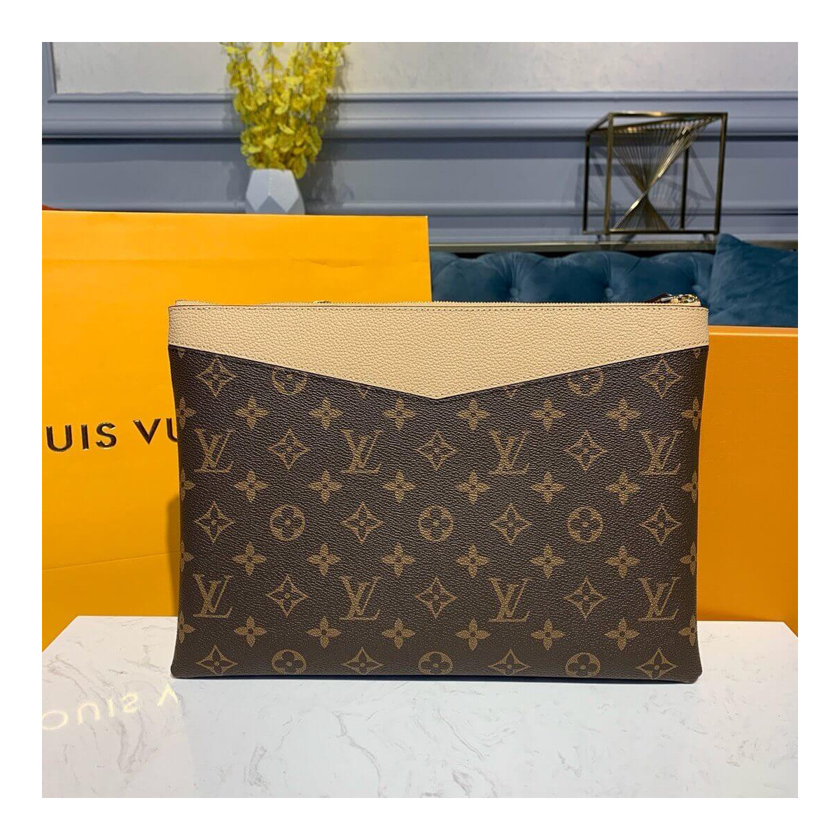 Louis Vuitton Monogram Canvas Daily Pouch M62942