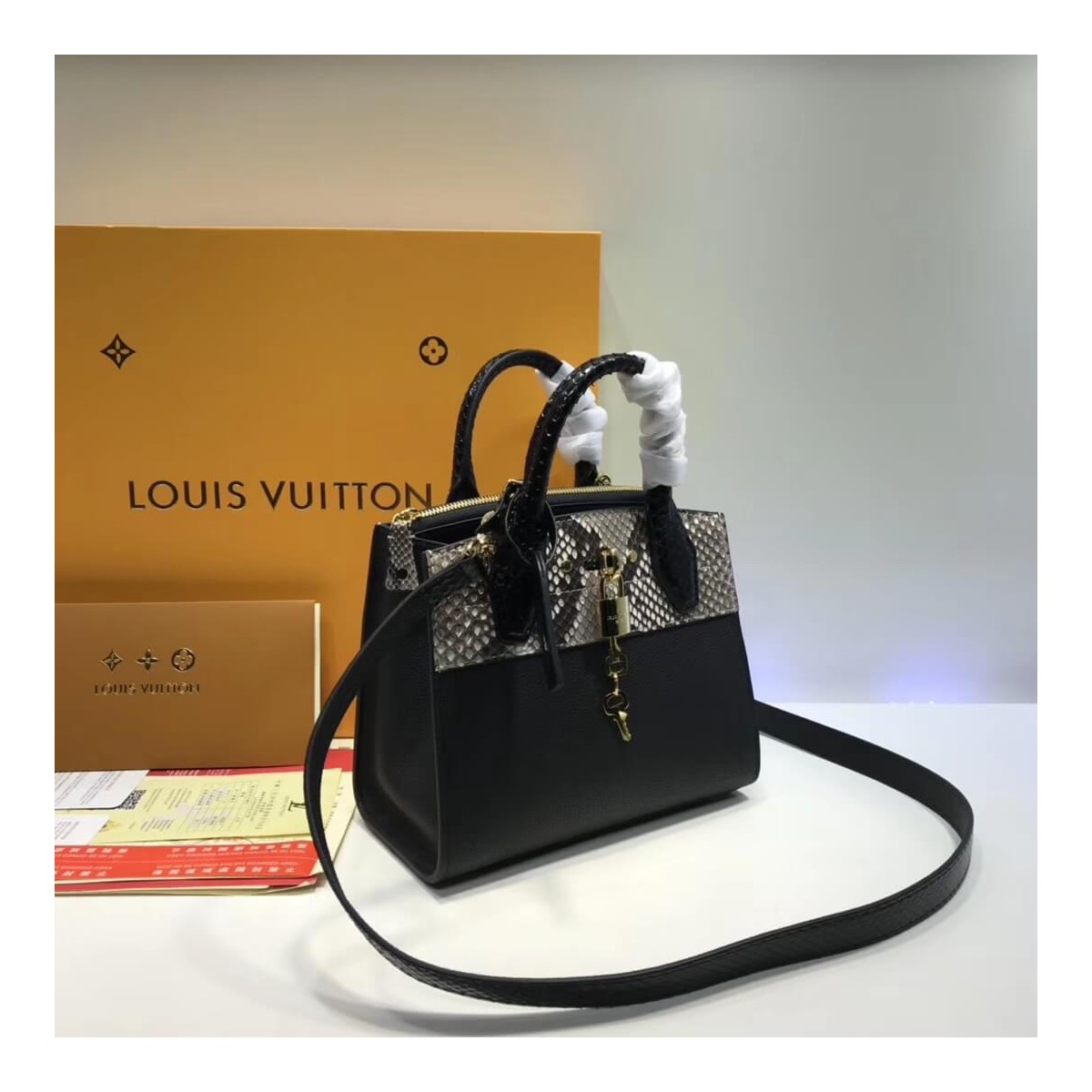 Louis Vuitton City Steamer MiNi N96317