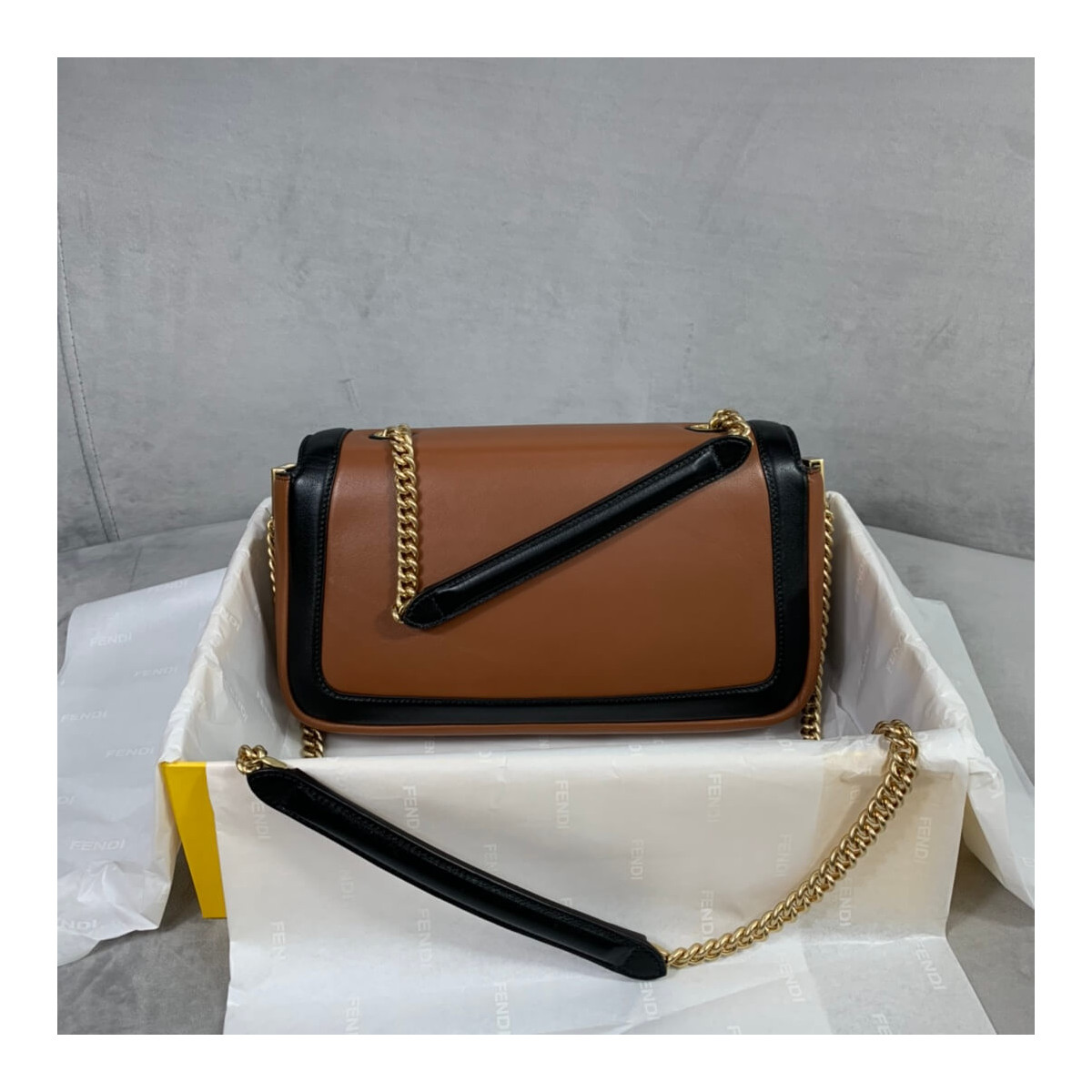 Fendi Baguette Chain Bag In Nappa Leather 8BR783