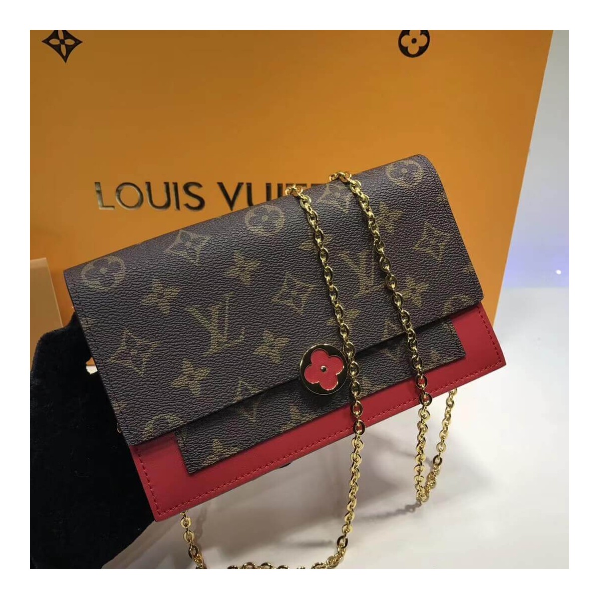 Louis Vuitton Monogram Canvas Flore Chain Wallet M67404 M67405