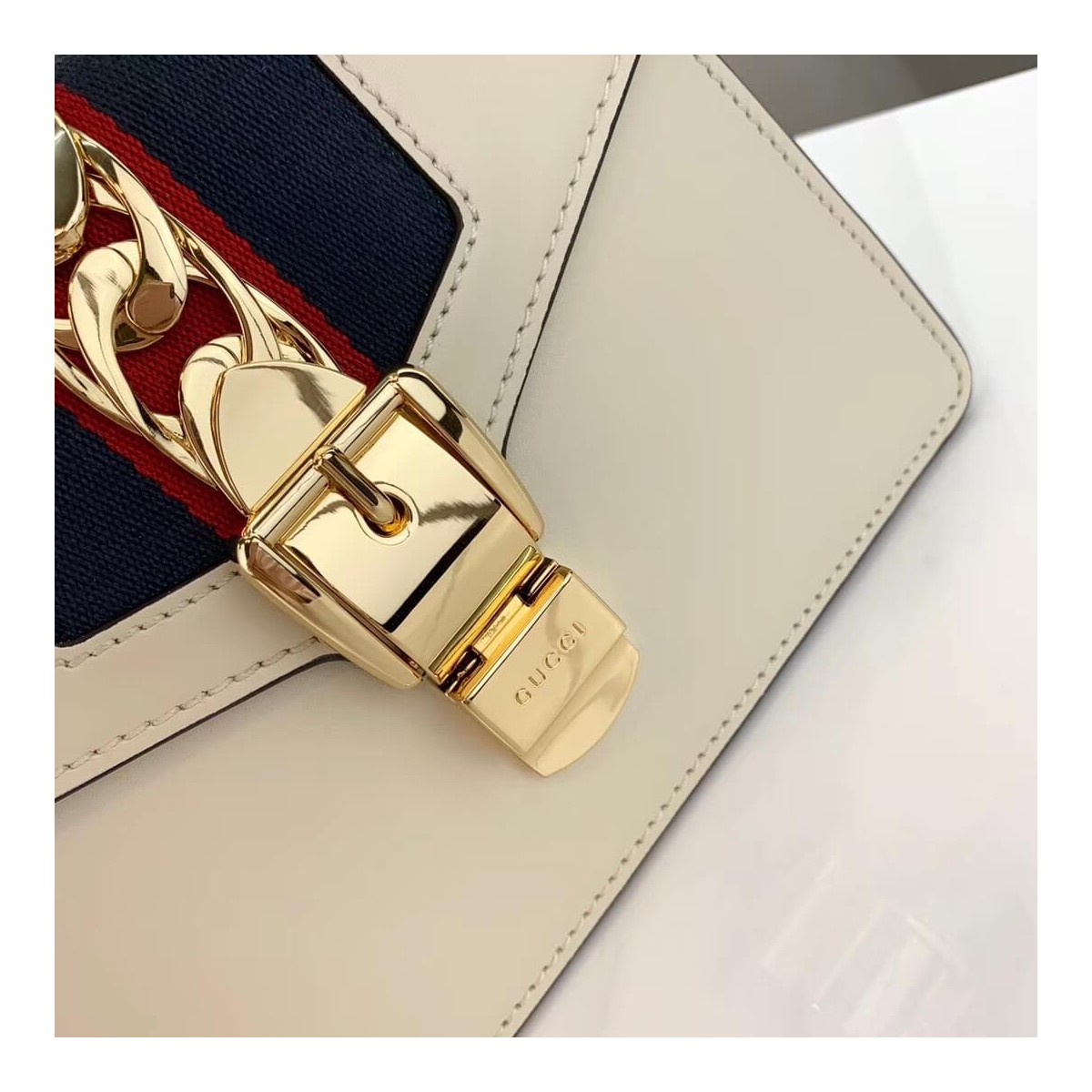 Gucci Sylvie Leather Mini Bag 470270