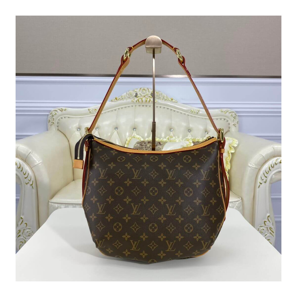 Louis Vuitton Monogram Tulum GM M40075