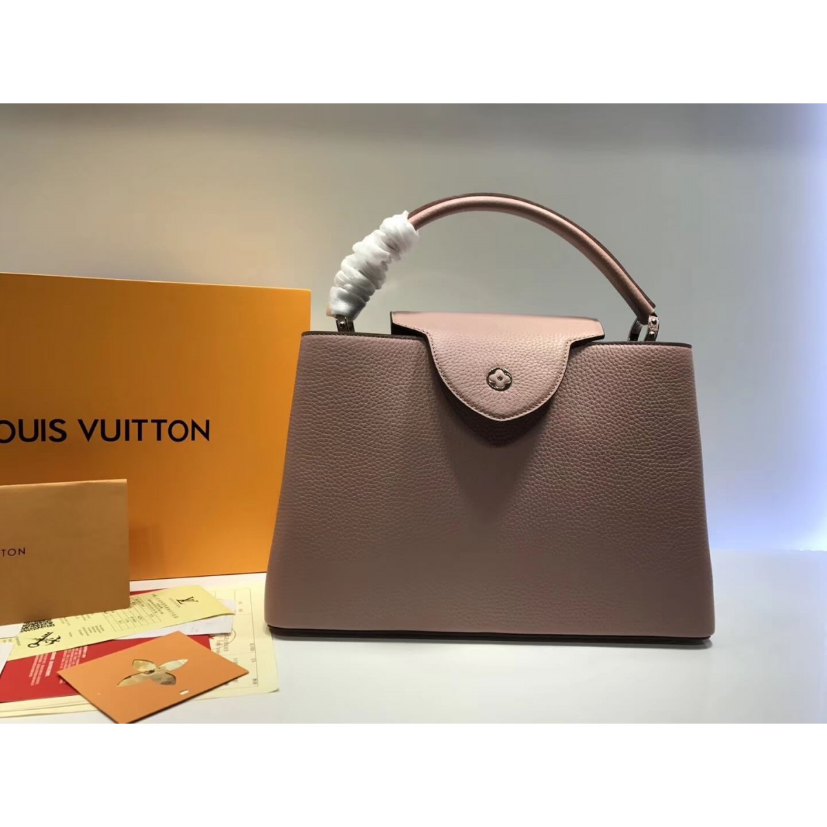 Louis Vuitton Taurillon Leather Capucines MM M48864