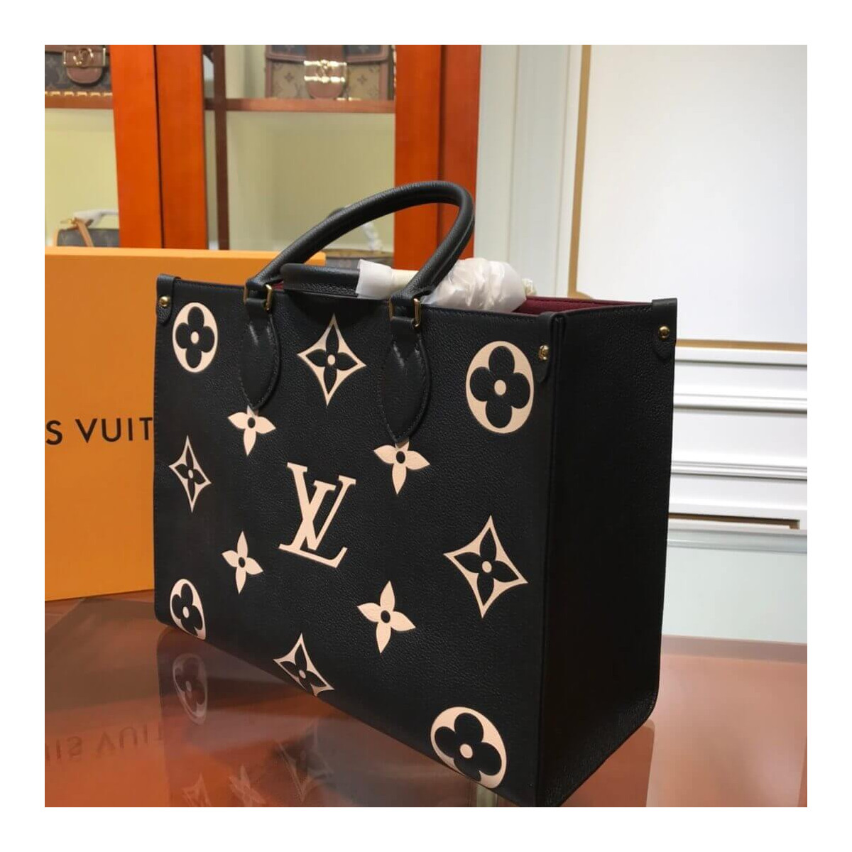 Louis Vuitton Onthego MM M45494 M45495