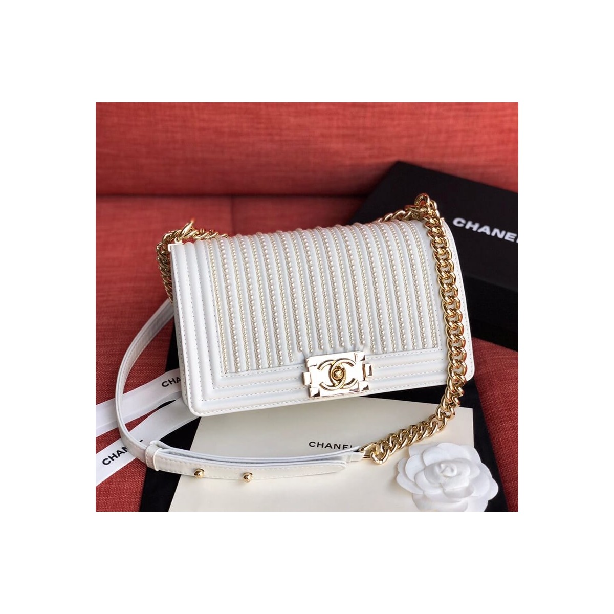 Chanel Imitation Pearls Boy Chanel Handbag A67086