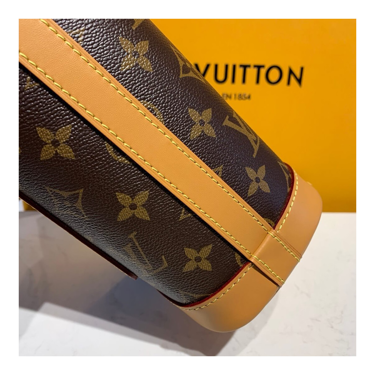 Louis Vuitton Monogram Milk Box M44877