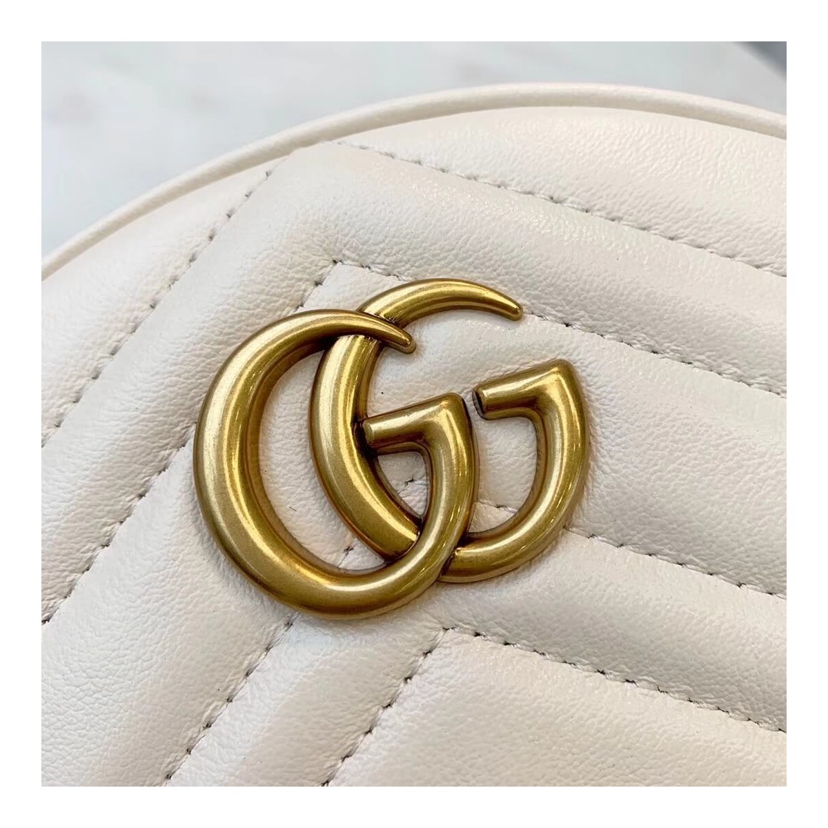 Gucci GG Marmont Mini Round Shoulder Bag 550154