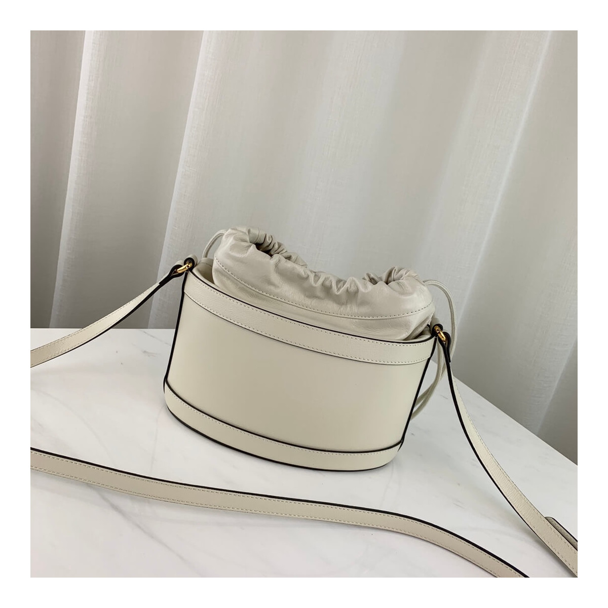 Gucci 1955 Horsebit Bucket Bag 602118 White