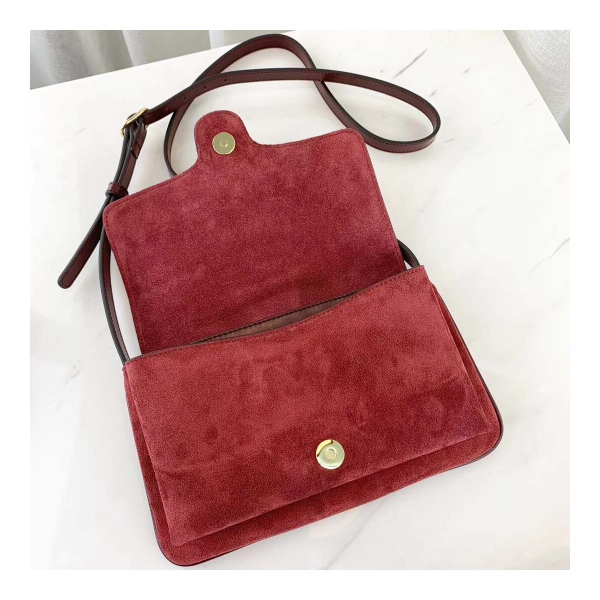 Gucci Suede Arli Small Shoulder Bag 550129