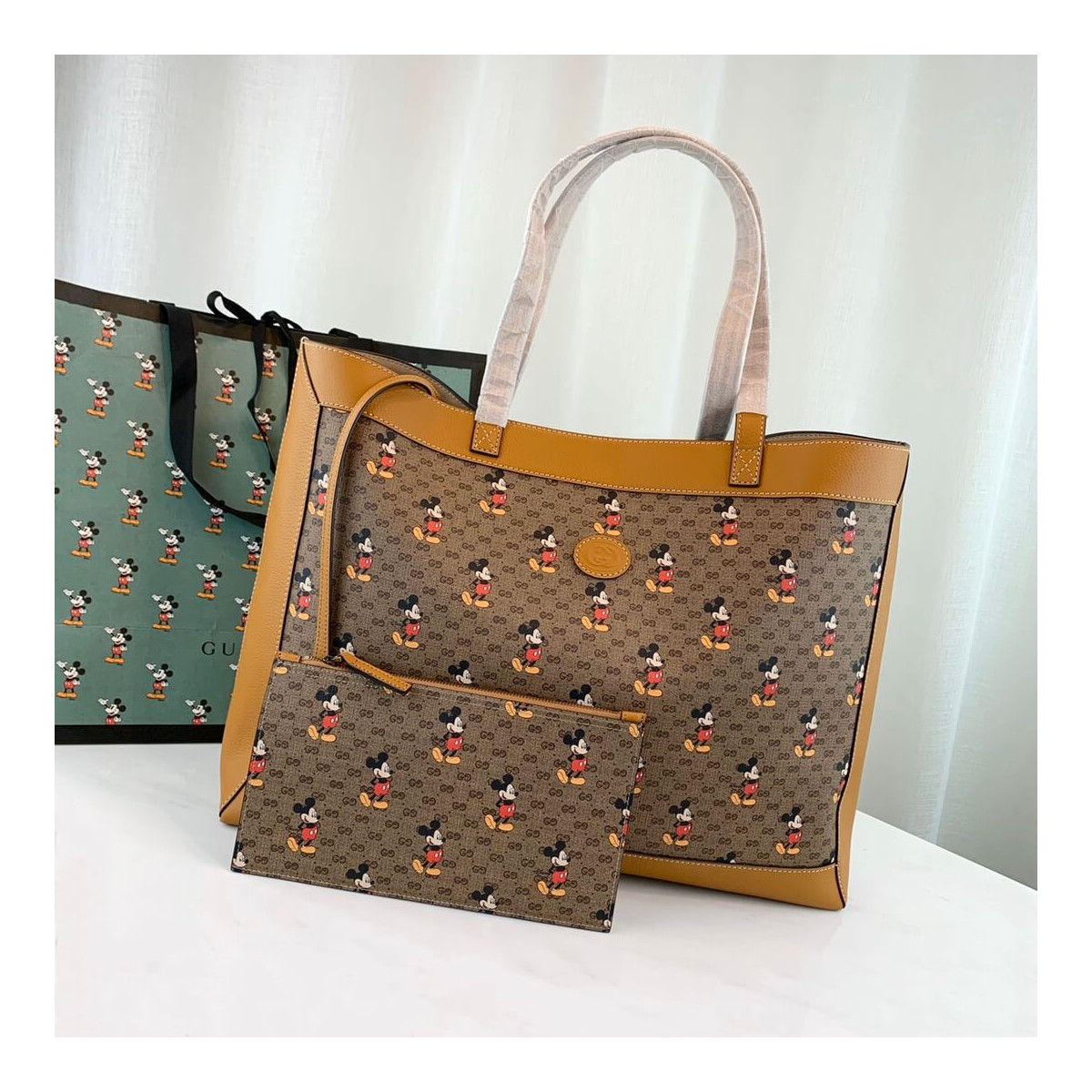 Disney x Gucci Medium Tote 547947