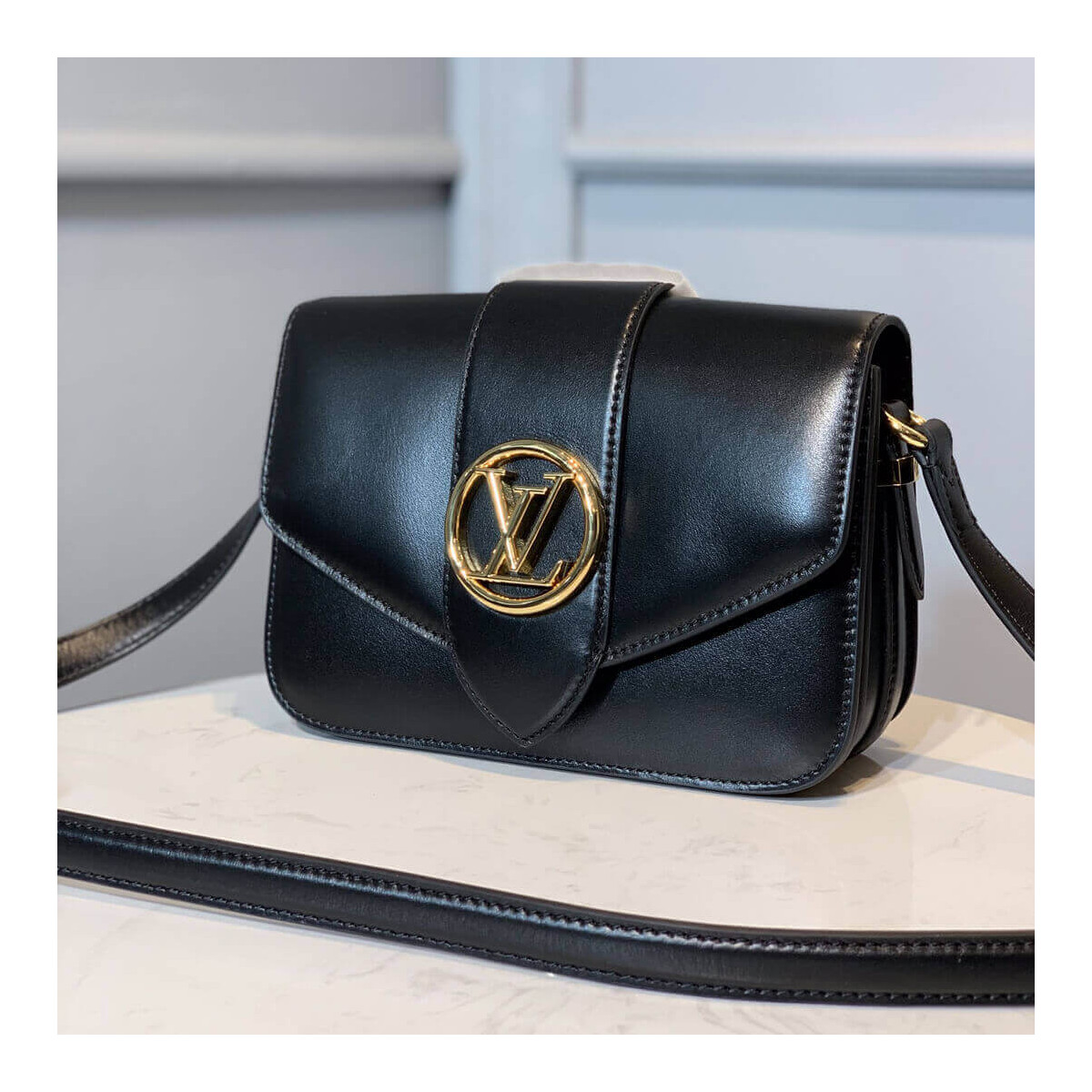 Louis Vuitton LV Pont 9 M55948