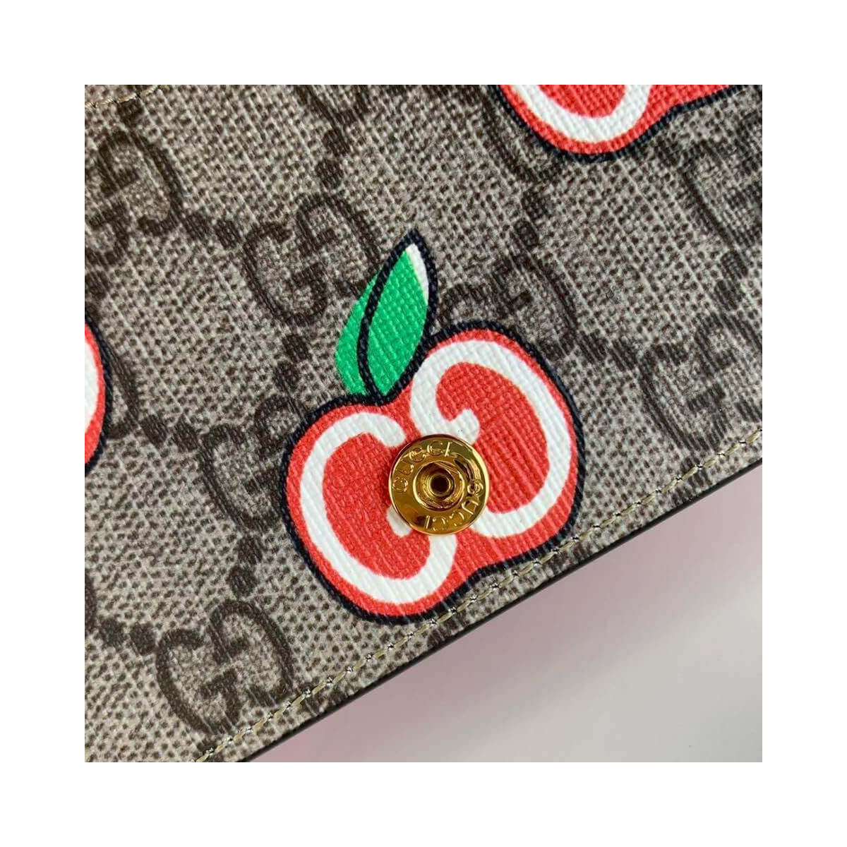 Gucci GG Apple Print Chain Card Case Wallet 634275