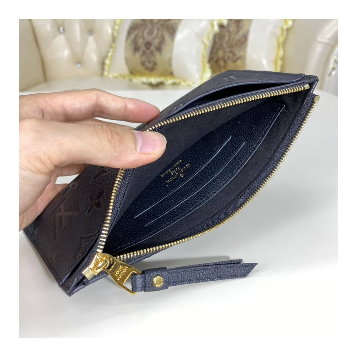 Louis Vuitton Pochette Melanie BB M68712