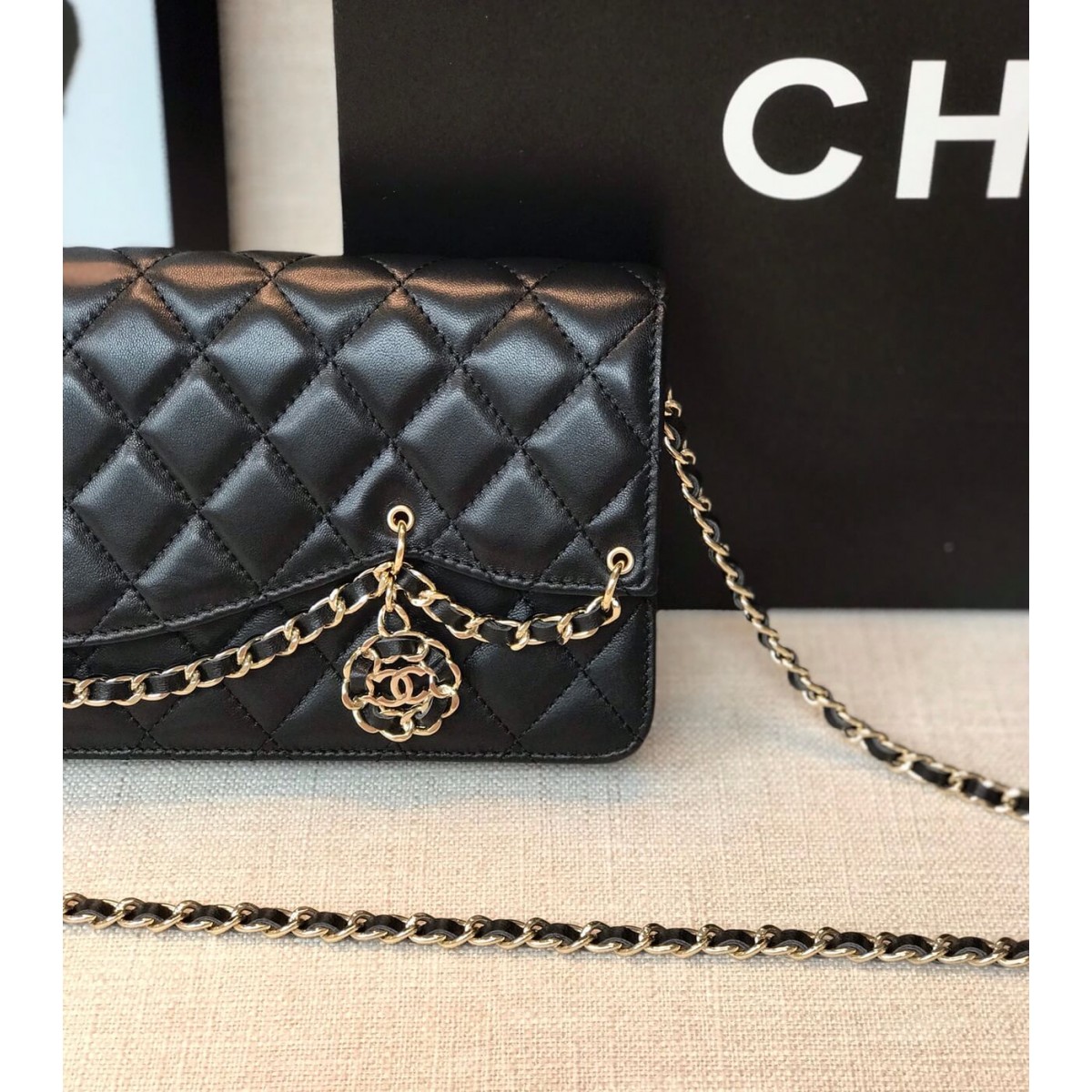 Chanel WOC Chain Flap Bag 86066