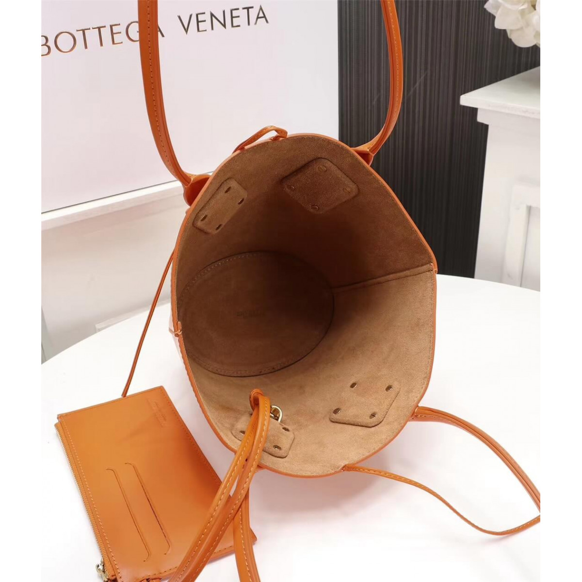 Bottega Veneta Mini Basket Tote 423168