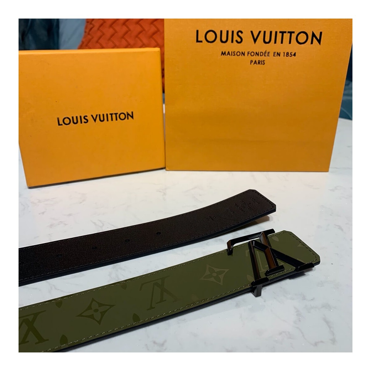 Louis Vuitton 40mm LV Pyramide Reversible Belt M0171U