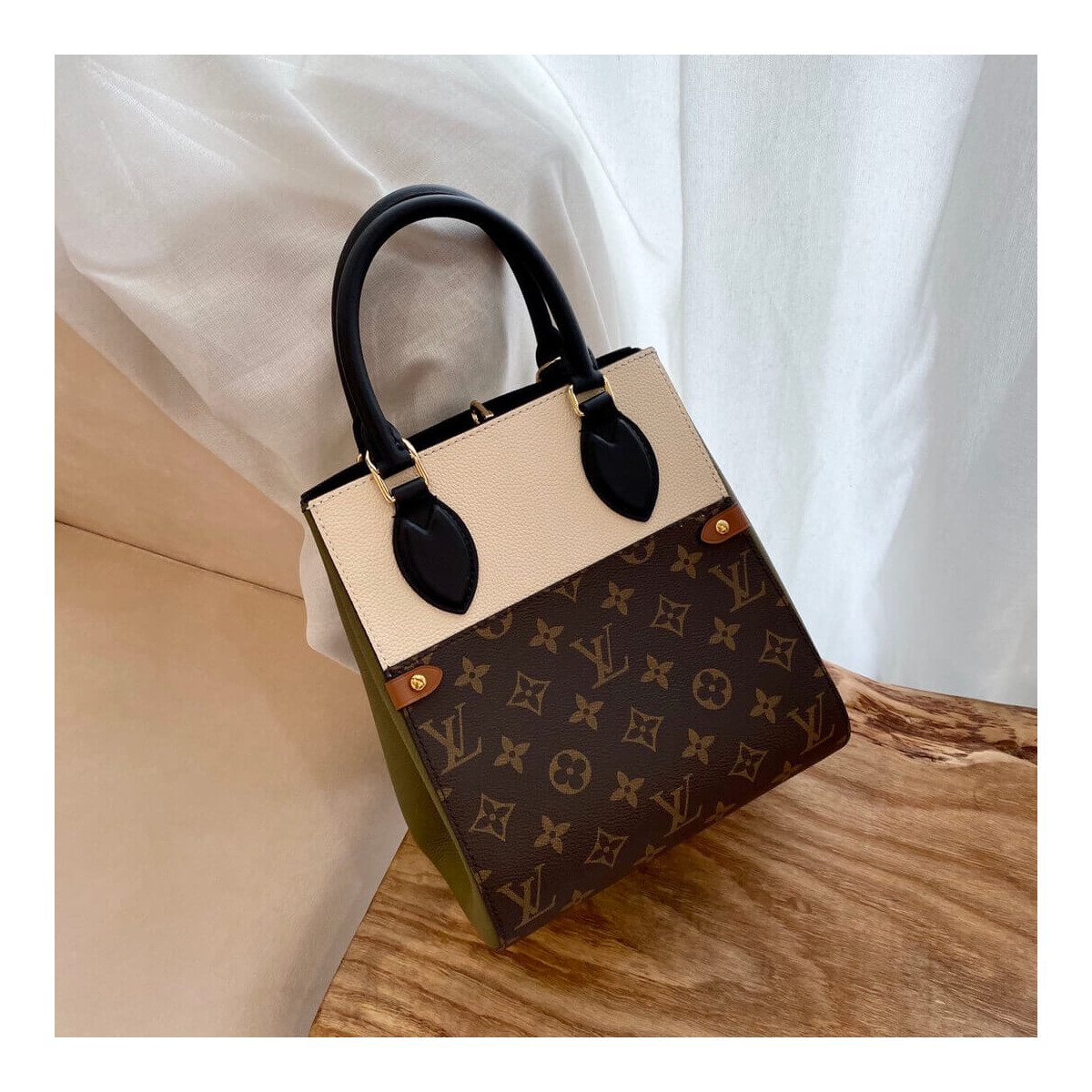 Louis Vuitton Fold Tote PM M45388 M45389