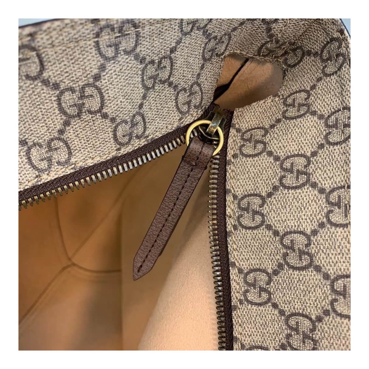 Gucci Ophidia GG Medium Tote 547974