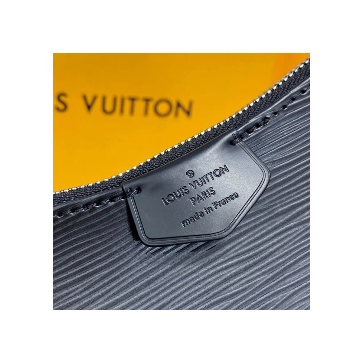 Louis Vuitton Easy Pouch On Strap M80471