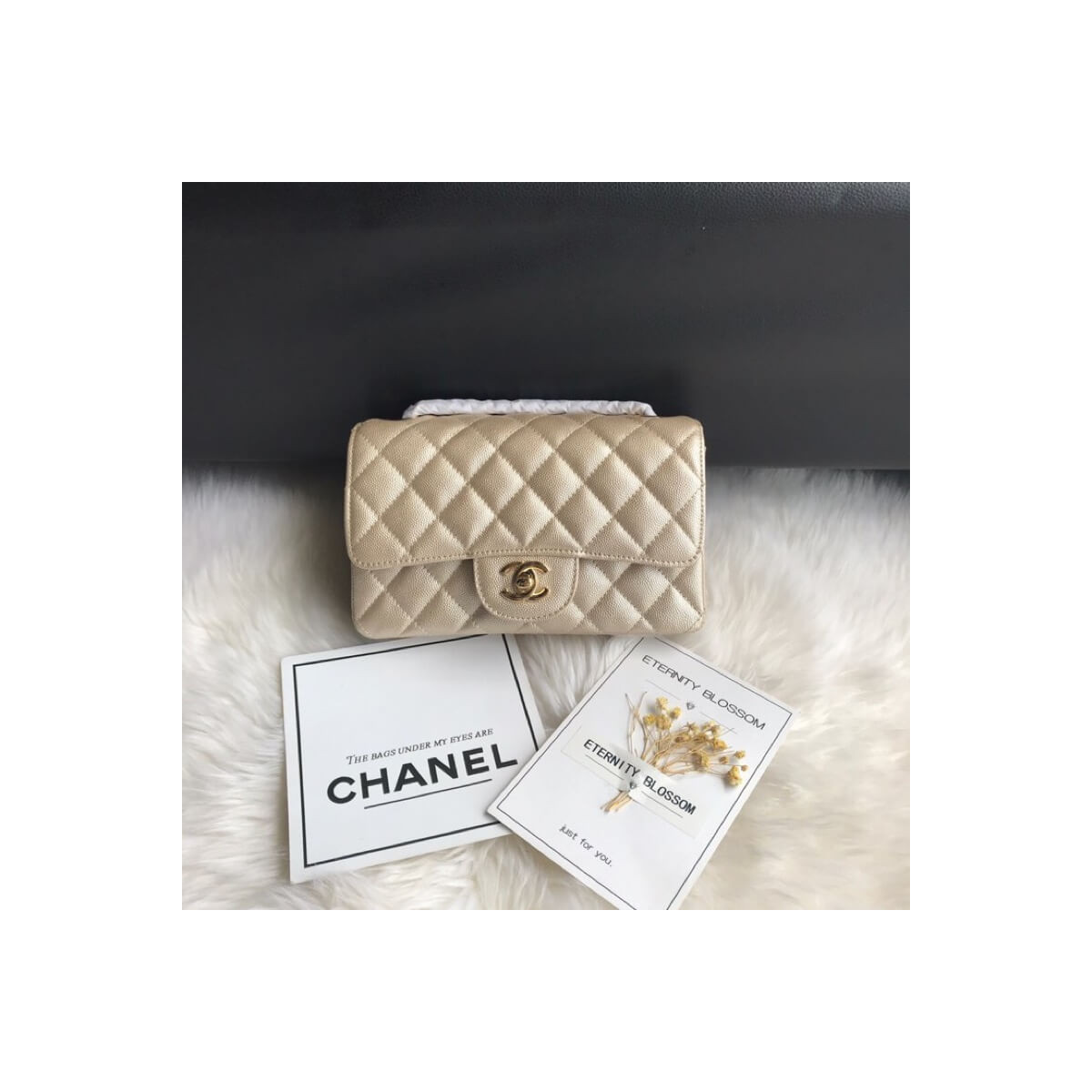 Chanel Caviar Calfskin 20cm Classic Flap Bag 1116