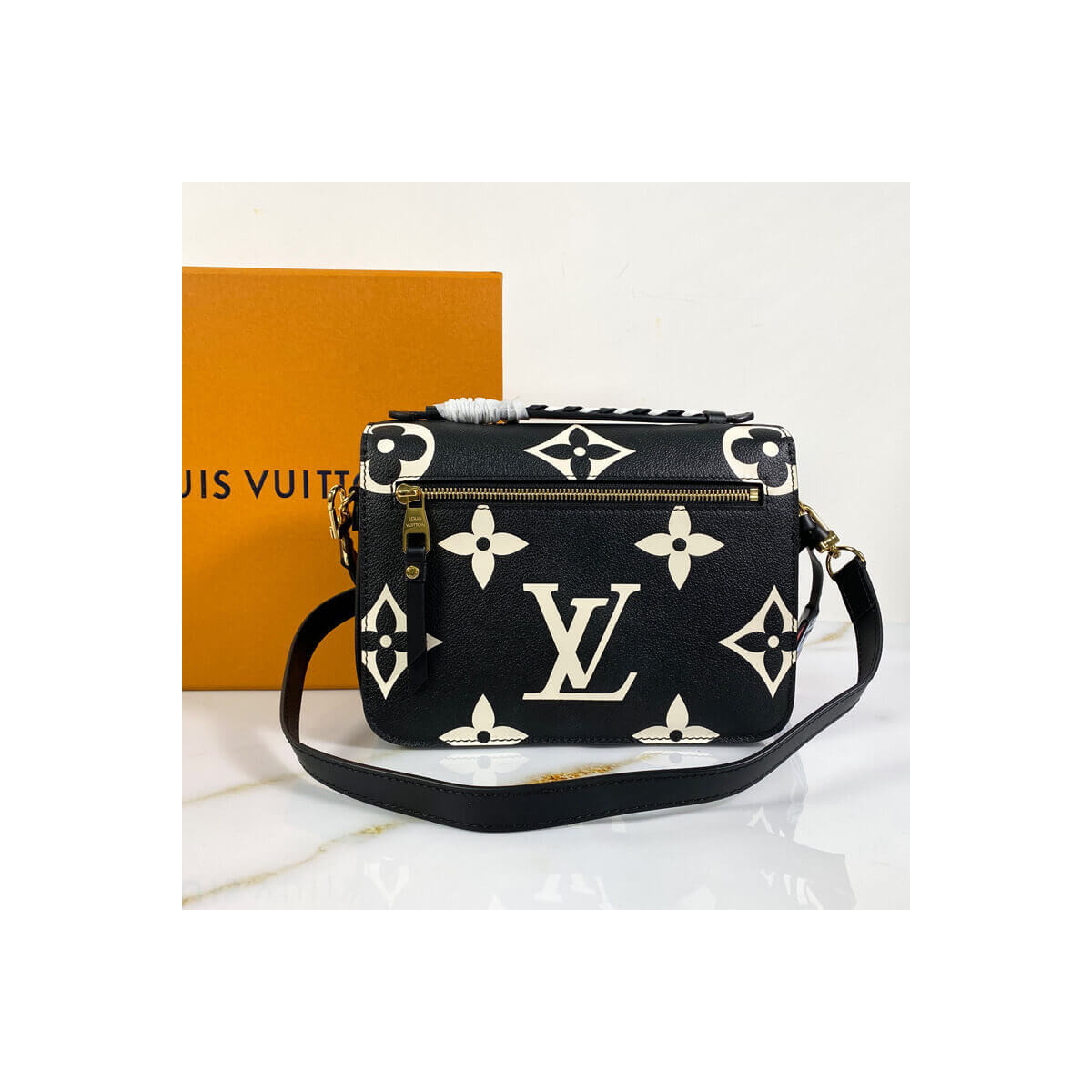 Louis Vuitton LV Crafty Pochette Metis M45384 M45385