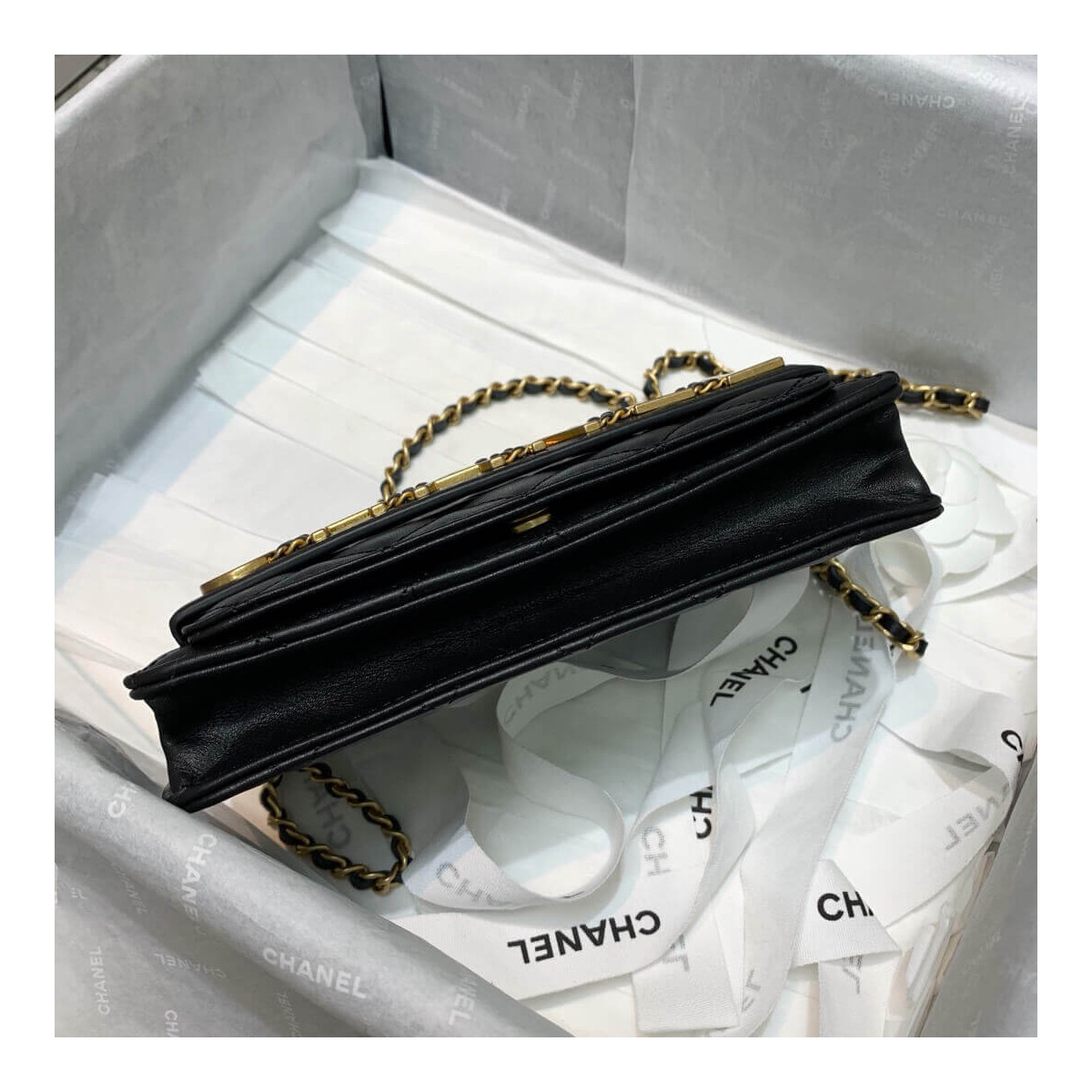 Chanel Front Logo 19cm Flap Bag 88826