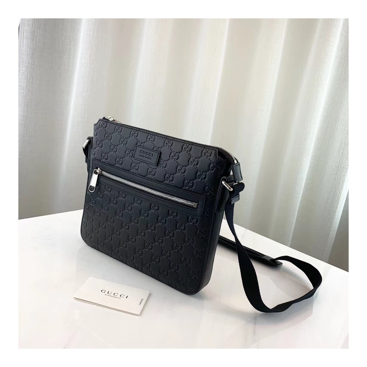 Gucci Signature Messenger 406410