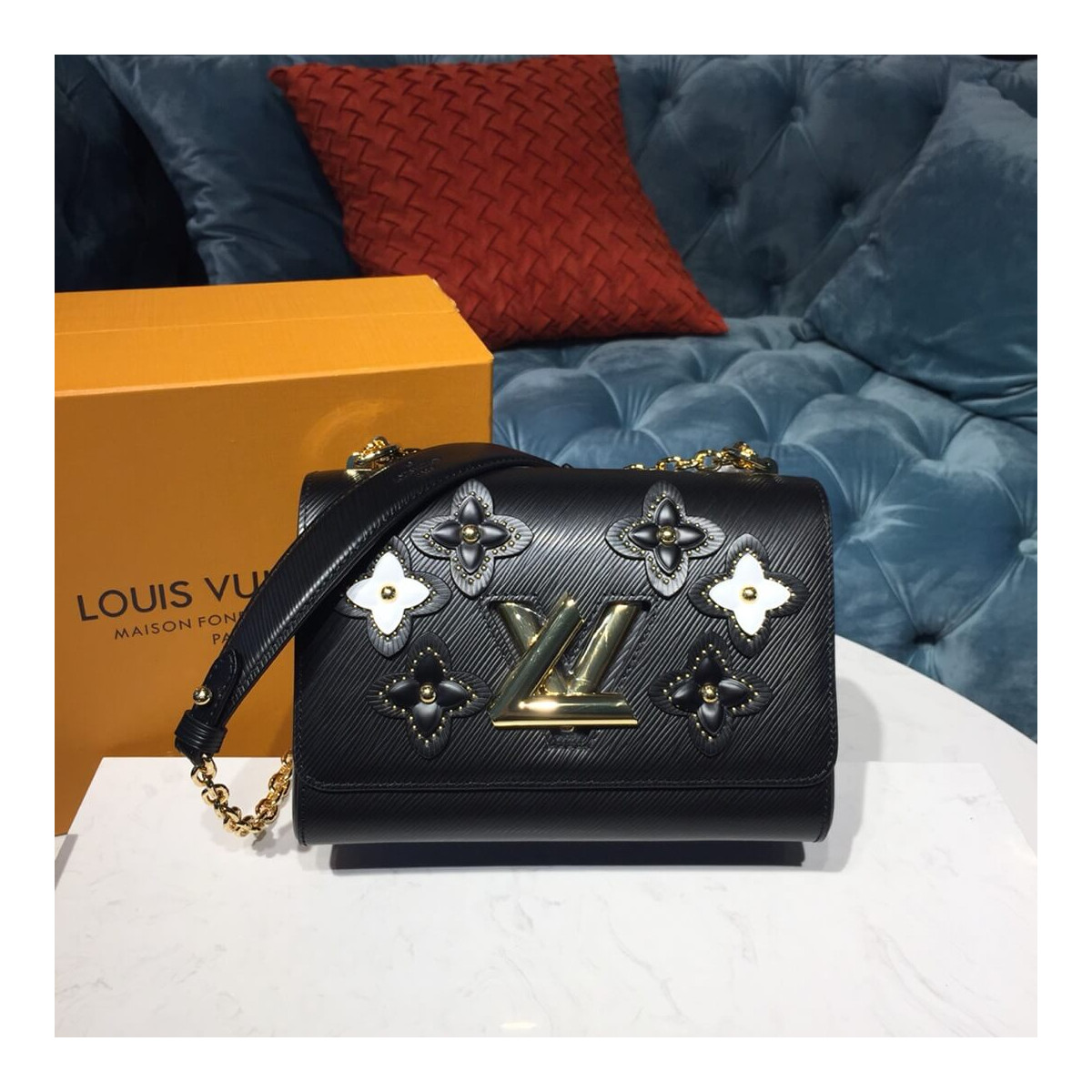 Louis Vuitton Epi Leather Twist MM M53762