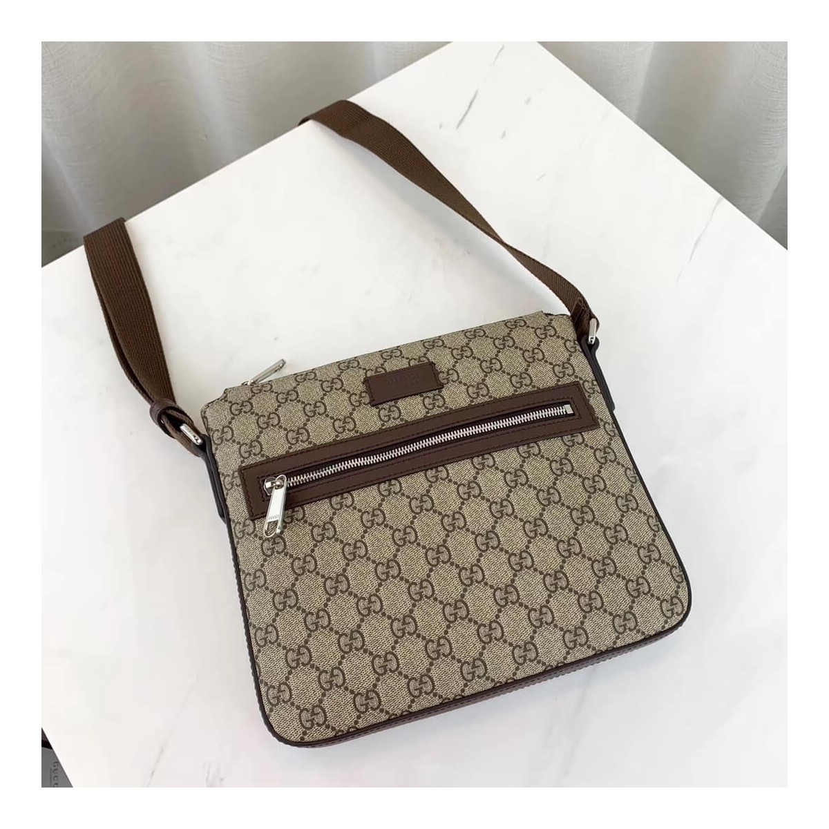 Gucci GG Supreme Messenger 406410