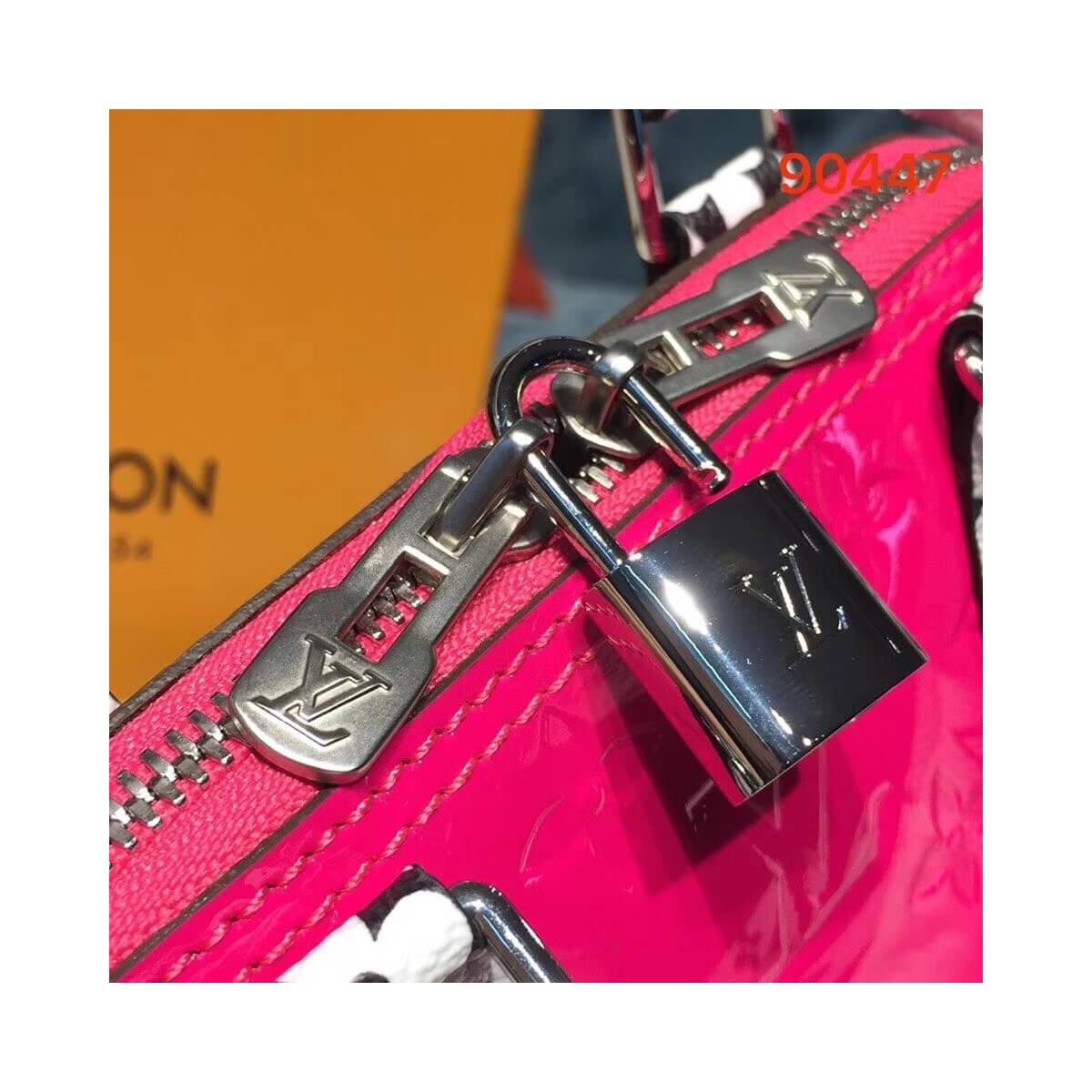 Louis Vuitton Monogram Vernis Alma BB M90447