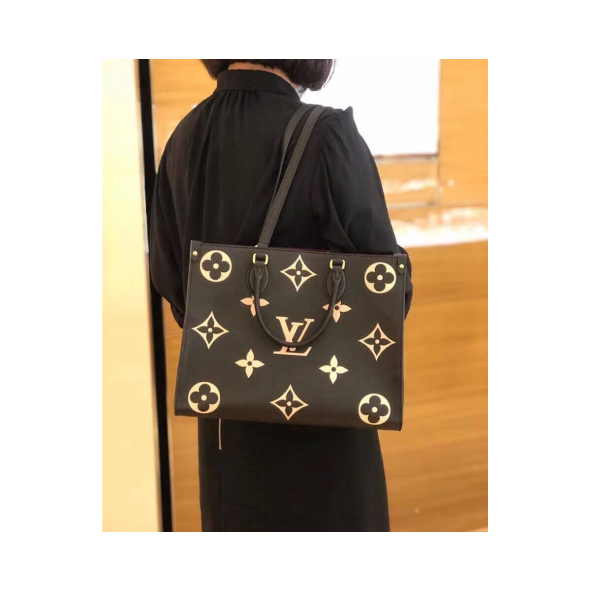 Louis Vuitton Onthego MM M45494 M45495