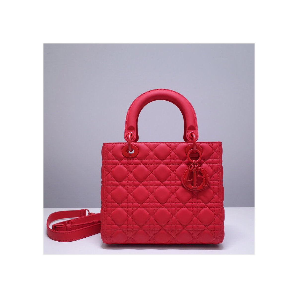 Dior Medium Lady Dior Bag in Ultramatte Cannage Calfskin M0565