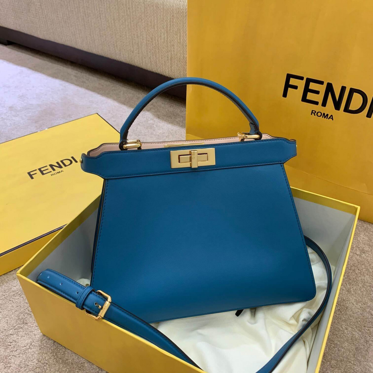 Fendi Medium Peekaboo ISeeU Bag 8BN321