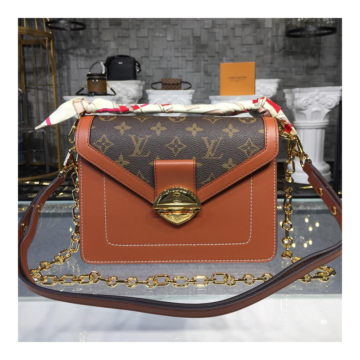 Louis Vuitton Monogram Reverse Canvas Dauphine M43565