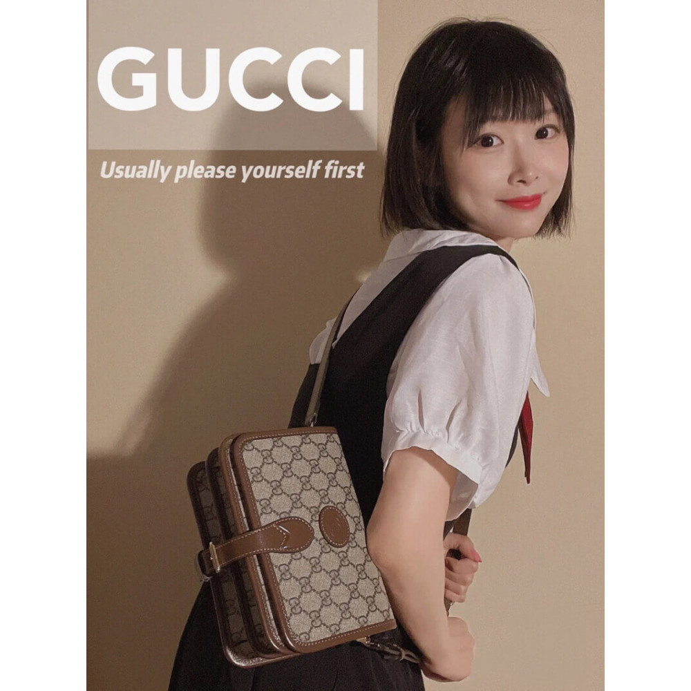 Gucci Mini Shoulder Bag with Interlocking G in GG Supreme 671620