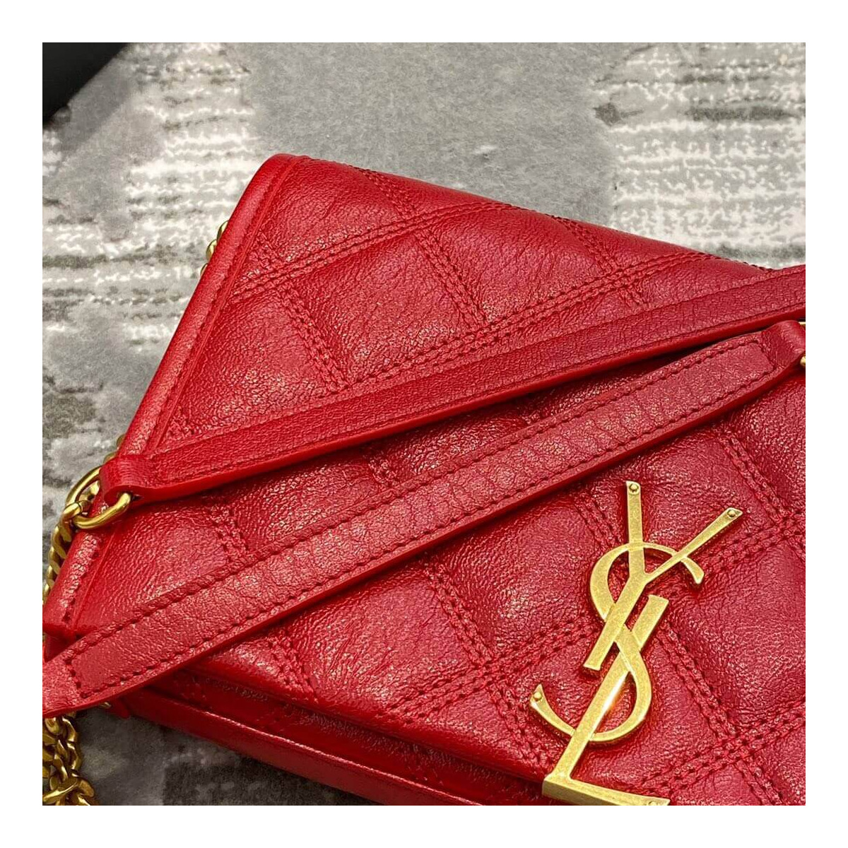 Saint Laurent Becky Chain Wallet In Quilted Lambskin 585031