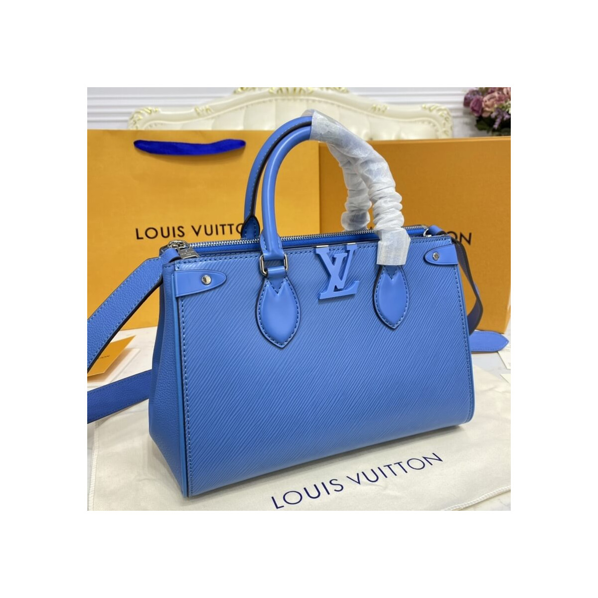 Louis Vuitton Grenelle Tote PM M57680 M57681