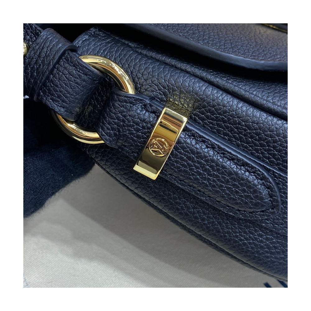 Louis Vuitton LV Pont 9 Soft PM M58727