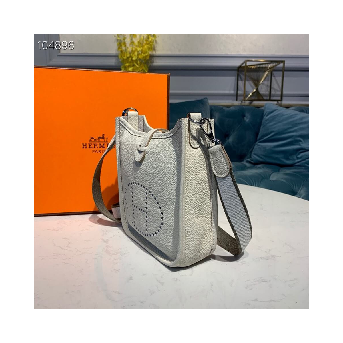 Hermes Evelyne III TPM Bag 20cm in Taurillon Clemence