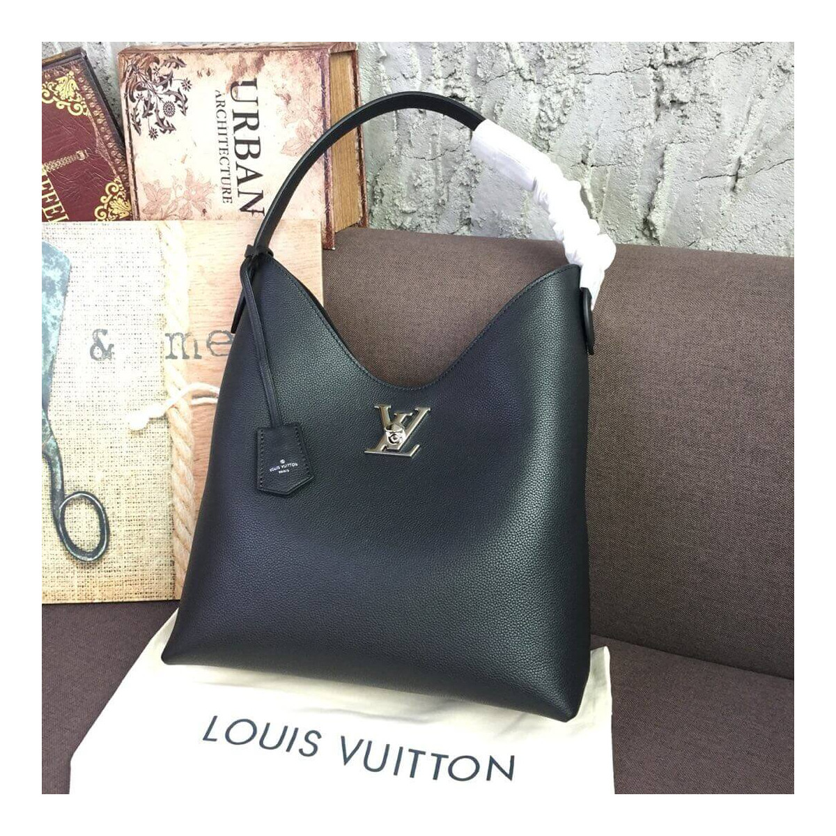 Louis Vuitton Lockme Hobo M52776 M44330