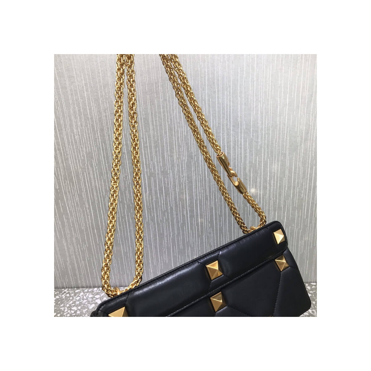 Valentino Large Roman Stud The Shoulder Bag In Nappa With Chain 1189L