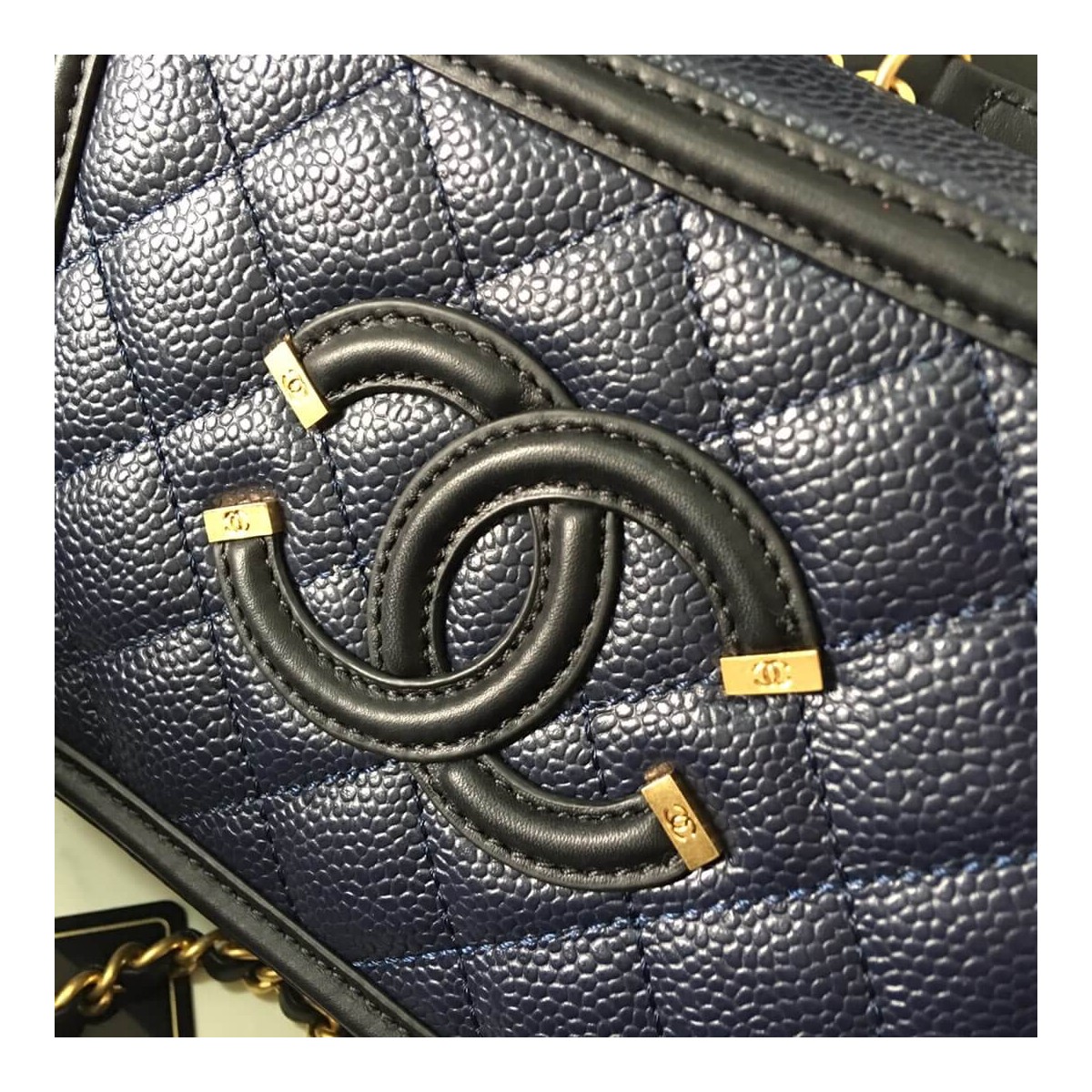 Chanel Quilted Caviar Small Vanity Case A93342