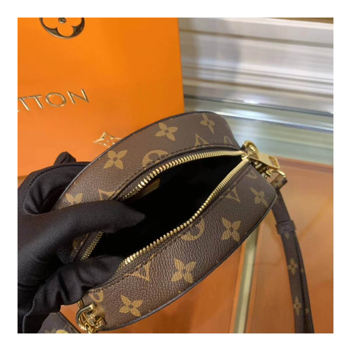 Louis Vuitton Monogram Mickey Print Round Bag M49986