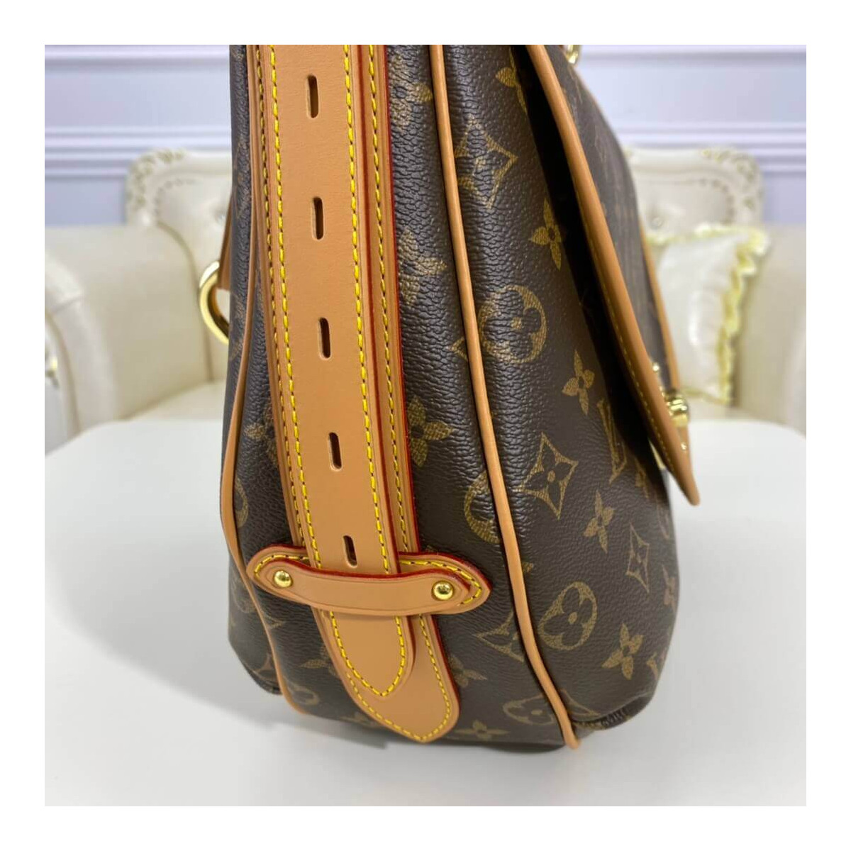 Louis Vuitton Monogram Tulum GM M40075