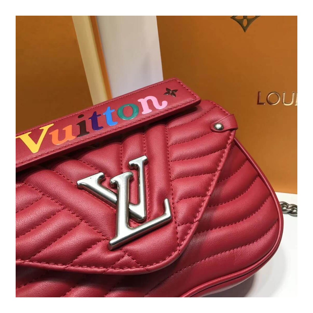 Louis Vuitton New Wave Chain Bag PM M51683