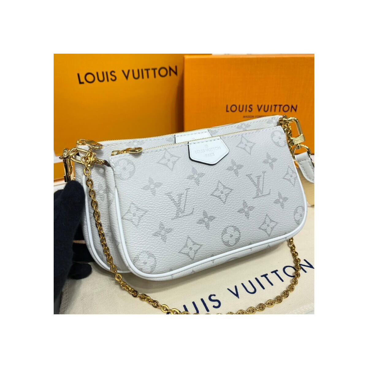 Louis Vuitton Monogram Multi Pochette Accessoires White